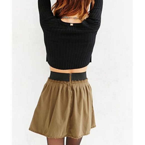 Silence + Noise Vari Multi-Tuck Mini Skirt Small - Picture 2 of 7